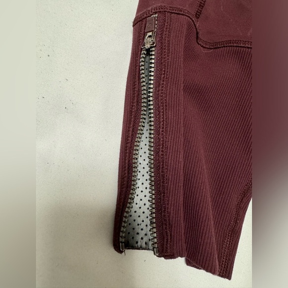 Lululemon Rebel Runner Crop *Full-On Luxtreme - Picture 6 of 12